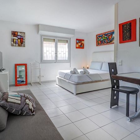 Los Globos Beach Studio By Hello Homes Sitges Buitenkant foto